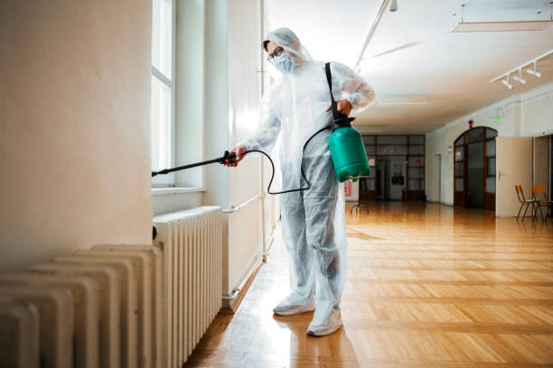 Best Pest Exclusion Services  in Country Clu, MO